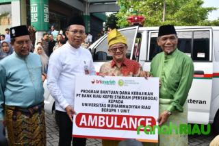 Sempena Milad Muhammadiyah, BRK Syariah serahkan satu Ambulance kepada UMRI